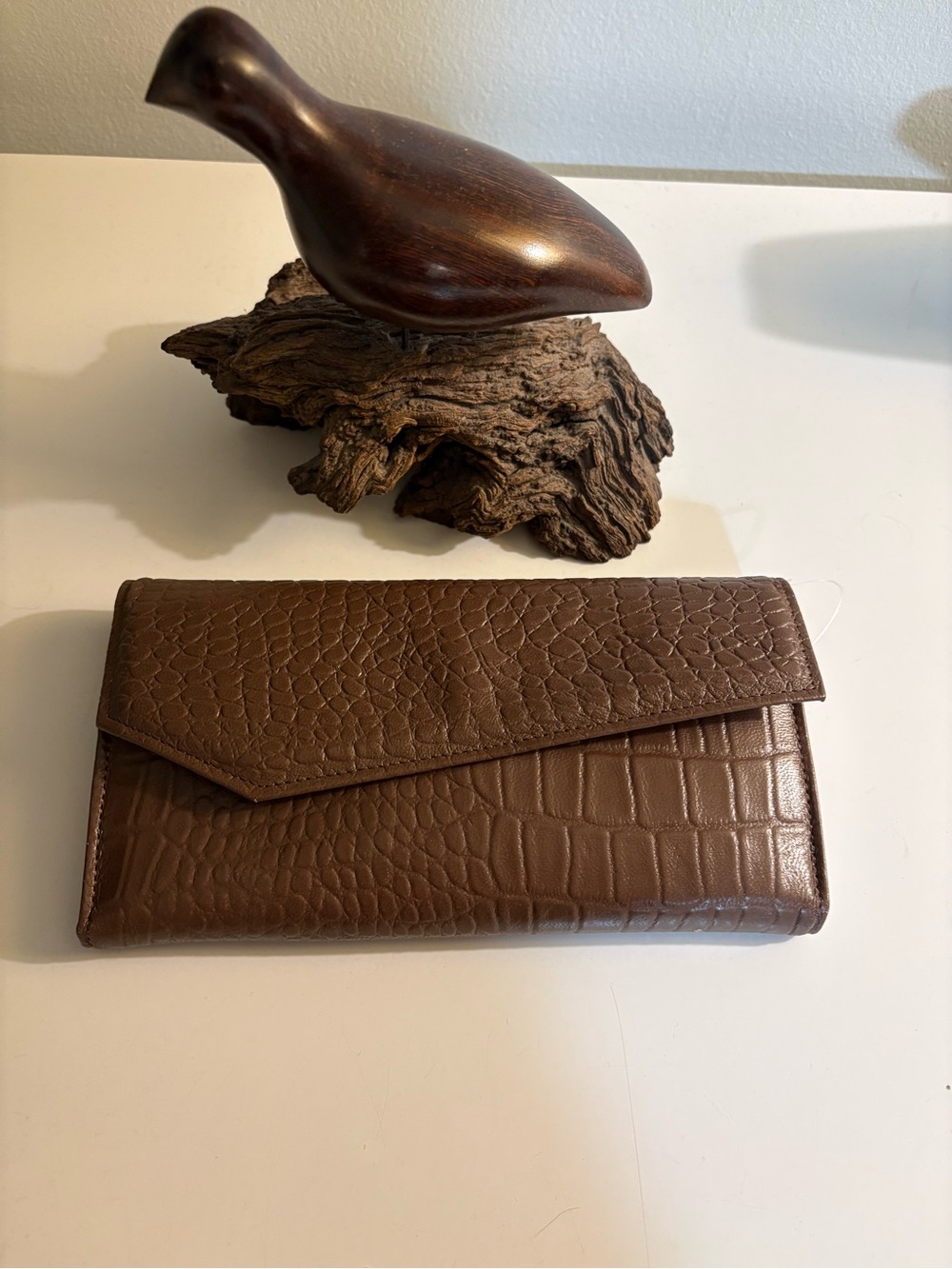 Vintage Leather Croc-Embossed Envelope Wallet in Brown